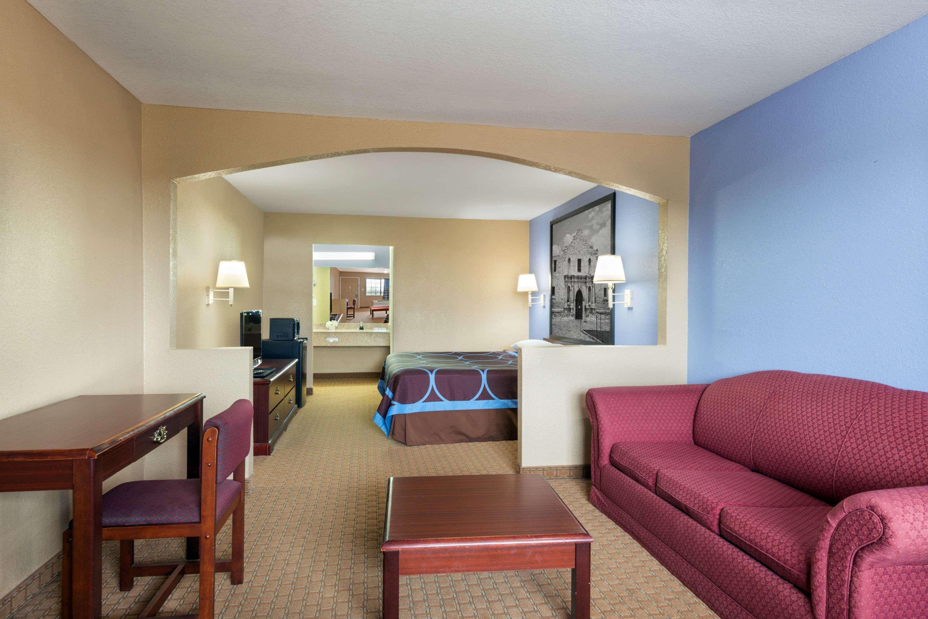Super 8 By Wyndham San Antonio/Riverwalk Area Buitenkant foto