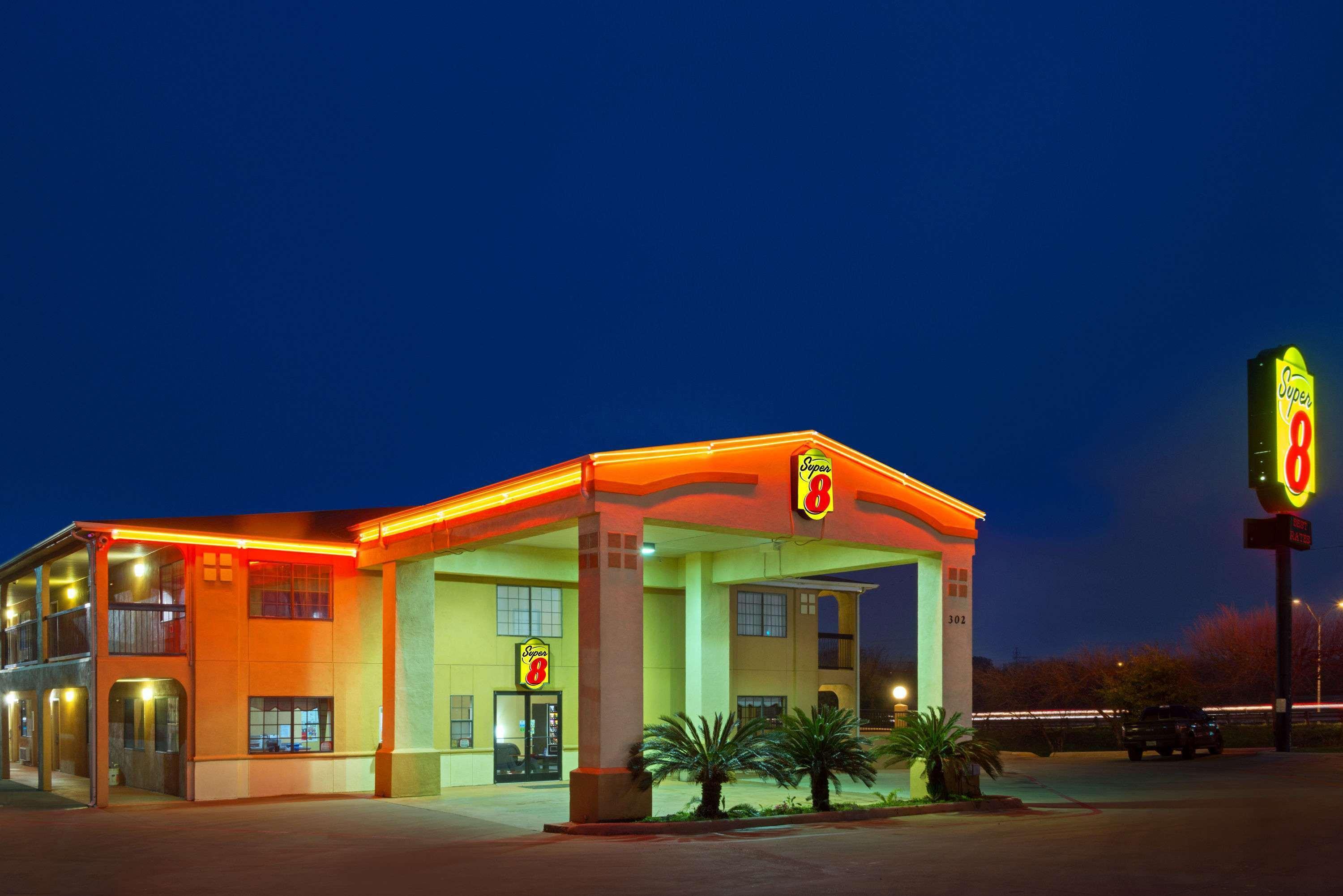 Super 8 By Wyndham San Antonio/Riverwalk Area Buitenkant foto