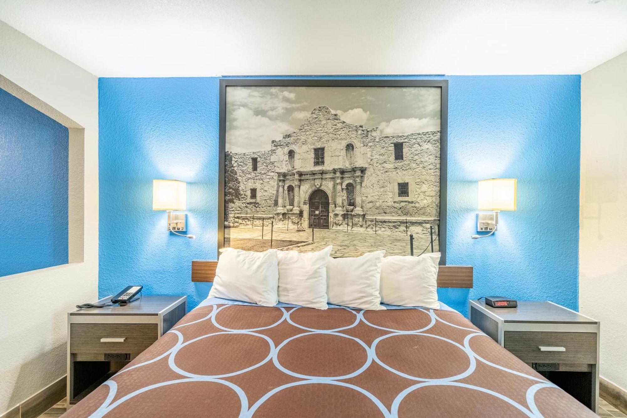 Super 8 By Wyndham San Antonio/Riverwalk Area Buitenkant foto