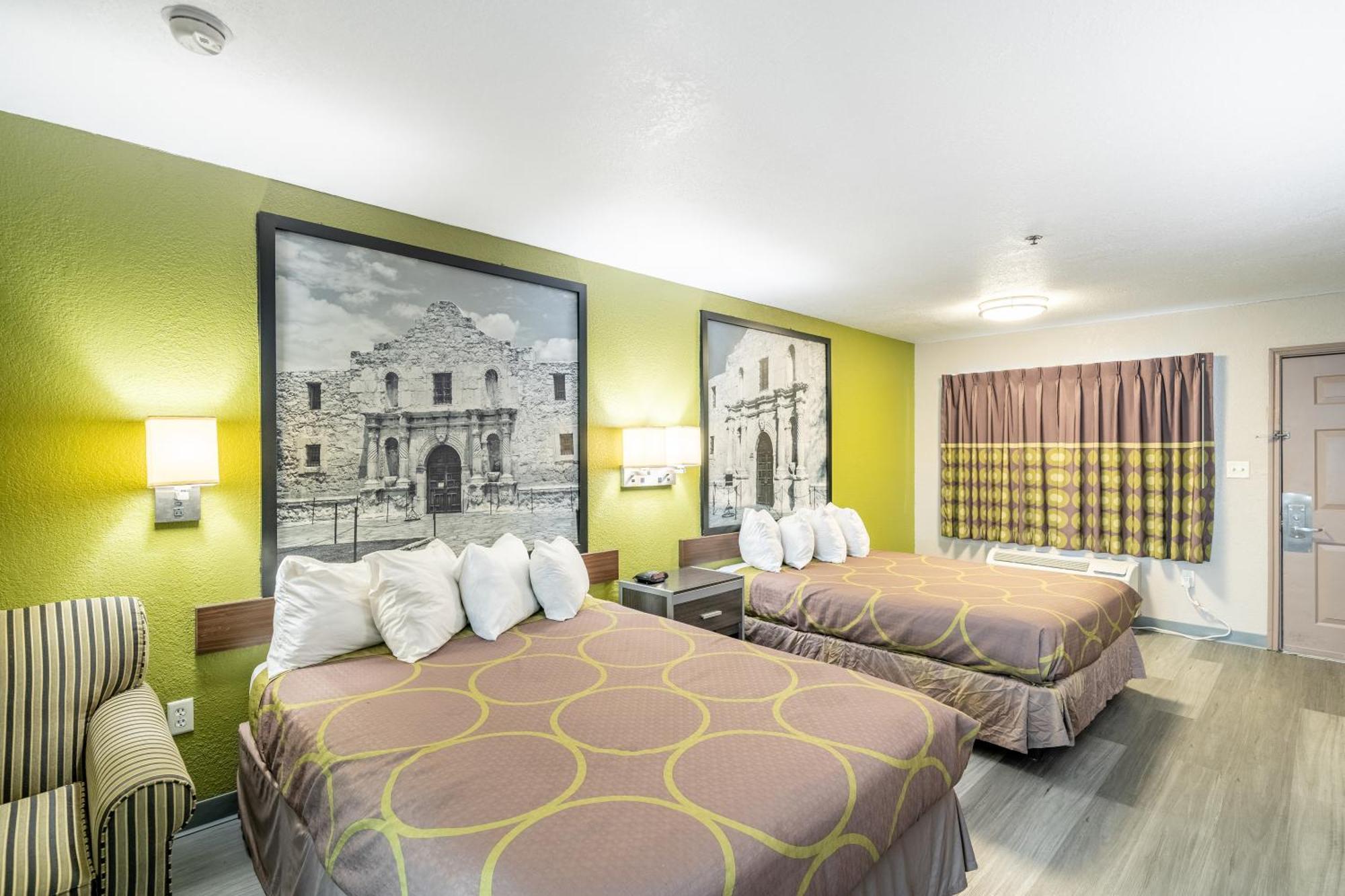 Super 8 By Wyndham San Antonio/Riverwalk Area Buitenkant foto